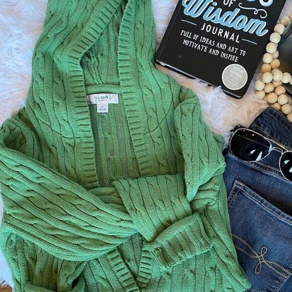 Old Navy Size Medium Green Hooded cable knit sweater with large front pocket - Picture 7 of 10